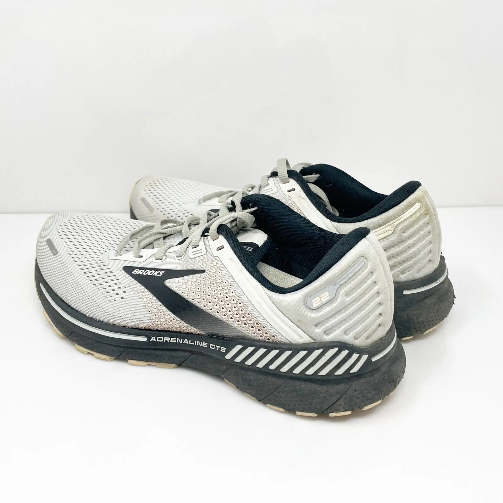 Brooks Womens Adrenaline GTS 22 1203531B035 Gray Running Shoes Sneakers Sz 8.5 B