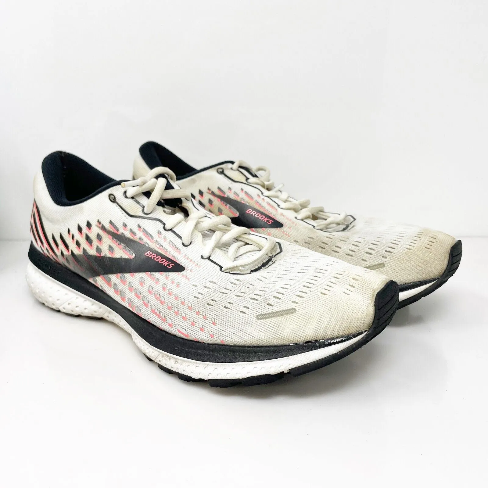 Brooks Womens Ghost 13 1203381B192 White Running Shoes Sneakers Size 12 B