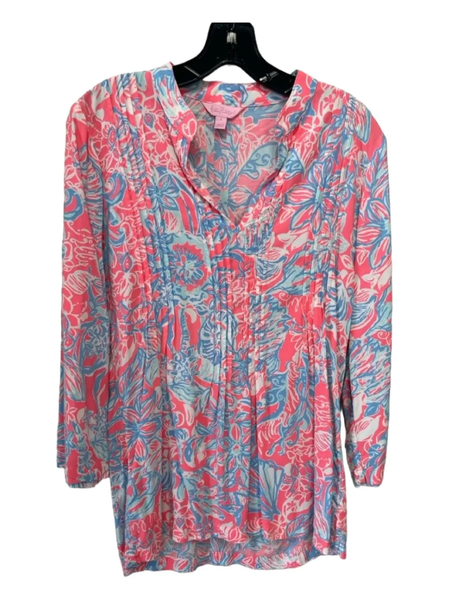 Lilly Pulitzer Size S Pink & blue Rayon Floral Round Split Neck Long Sleeve Top