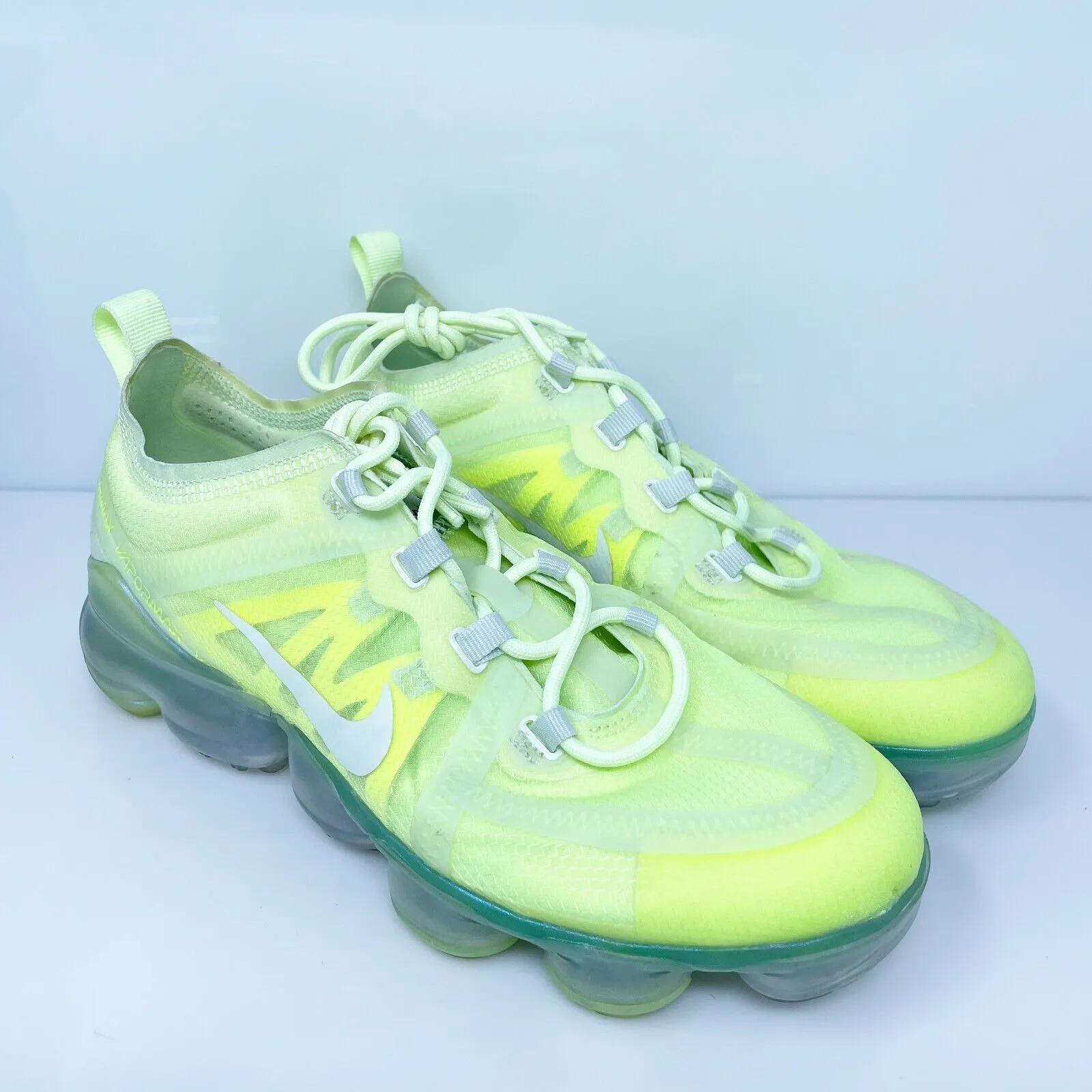 Nike Womens Air VaporMax 2019 AR6632-700 Green Running Shoes Sneakers Size 7.5