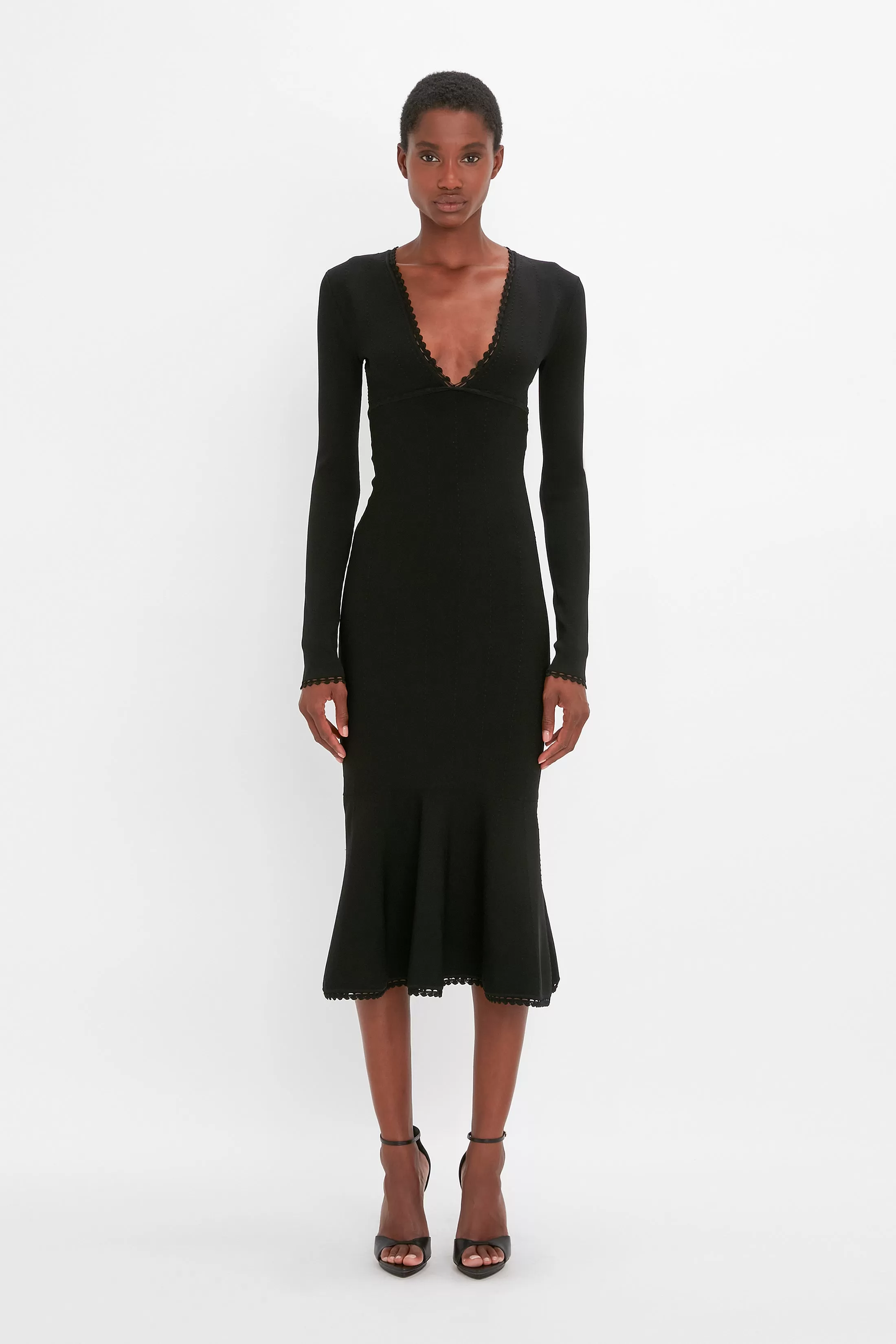 VB Body Long Sleeve V Neck Dress In Black